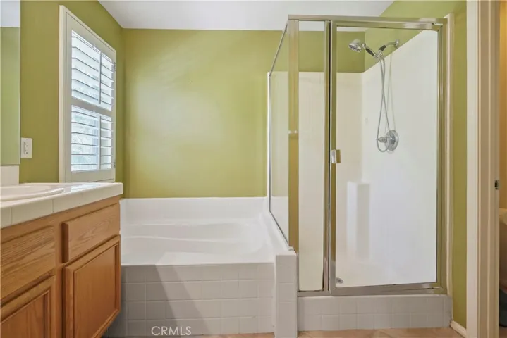 28445 Silverking Trail, Saugus, California 91390