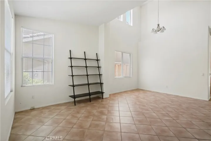 28445 Silverking Trail, Saugus, California 91390