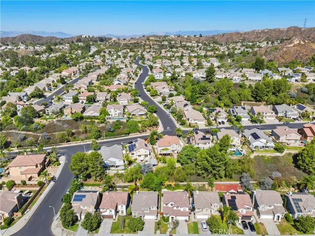 28445 Silverking Trail, Saugus, California 91390