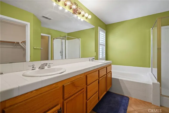 28445 Silverking Trail, Saugus, California 91390