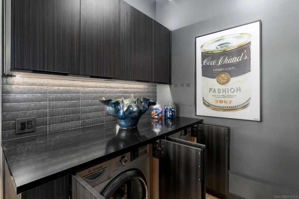 877 Island Ave 402, San Diego, California 92101 home-pic-25