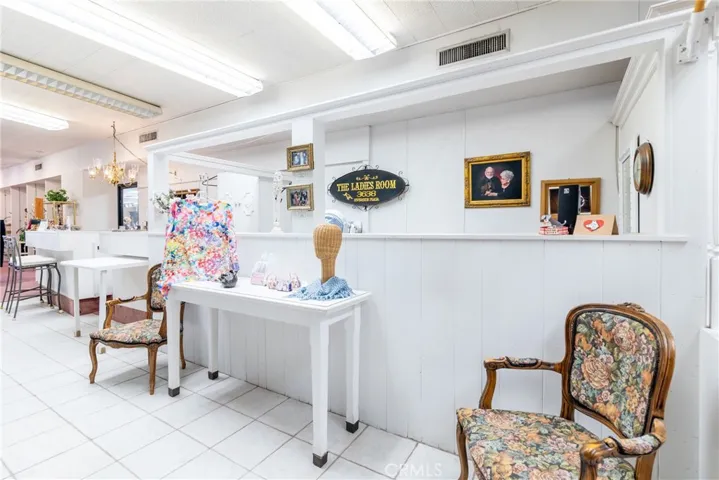 6714 Brockton Avenue, Riverside, California 92506