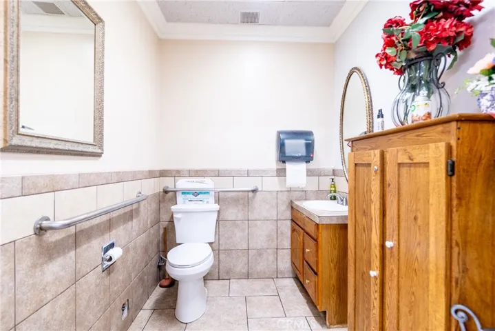 6714 Brockton Avenue, Riverside, California 92506