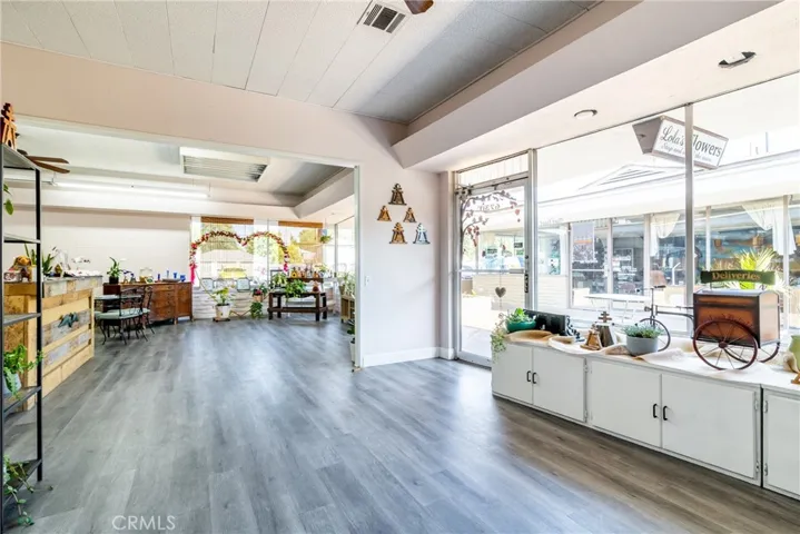 6714 Brockton Avenue, Riverside, California 92506