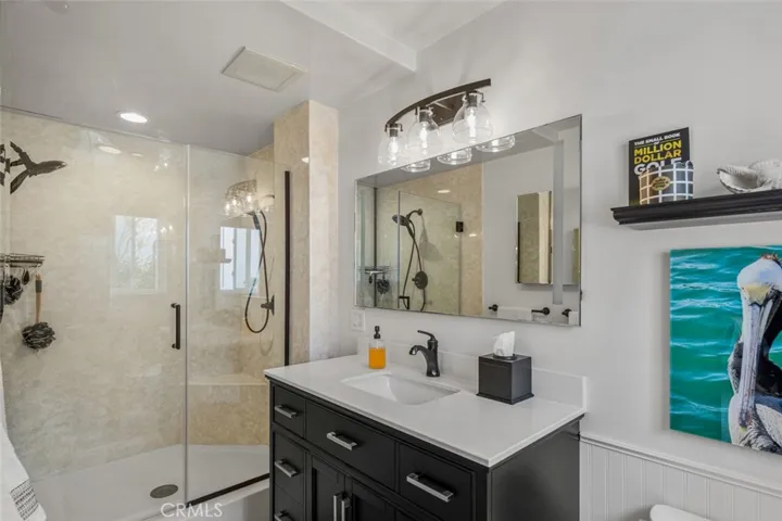 Newer & completely remodeled Primary Bath. Shower, washstand, 
Toto