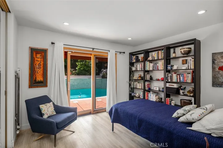 Bedroom 3 also opens to pool.
