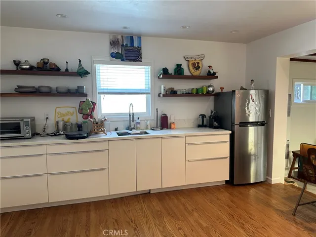 kitchen unit b