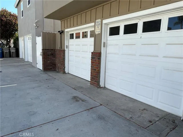2 car garage with parking