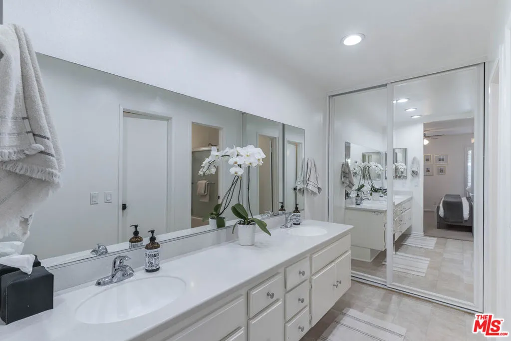 212 Cedar Heights Drive, Thousand Oaks, California 91360 home-pic-20