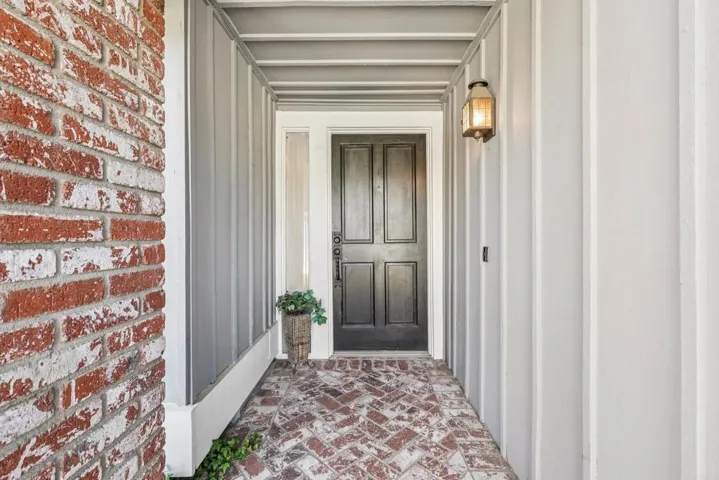 946 Carriage Drive, San Marcos, California 92069