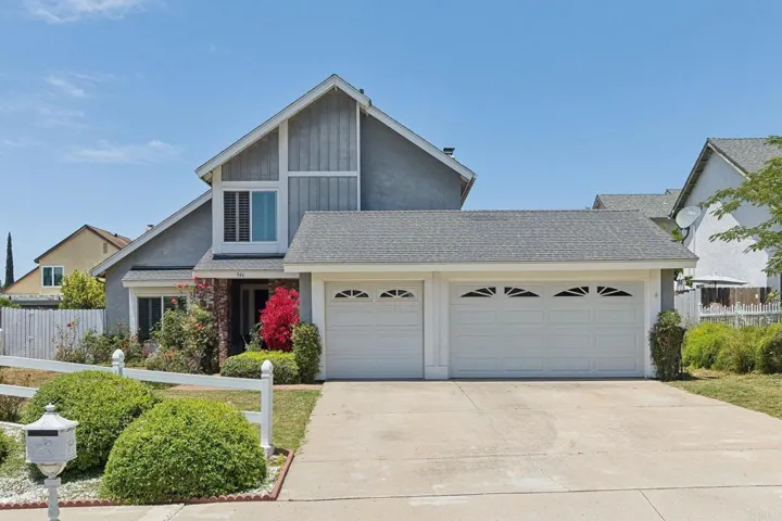 946 Carriage Drive, San Marcos, California 92069