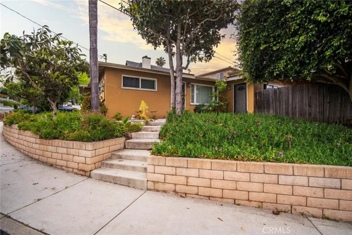 154 Avenida Florencia, San Clemente, California 92672