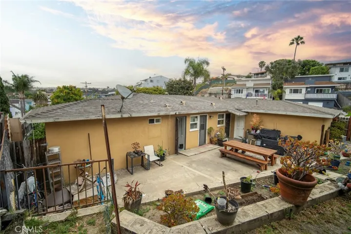 154 Avenida Florencia, San Clemente, California 92672