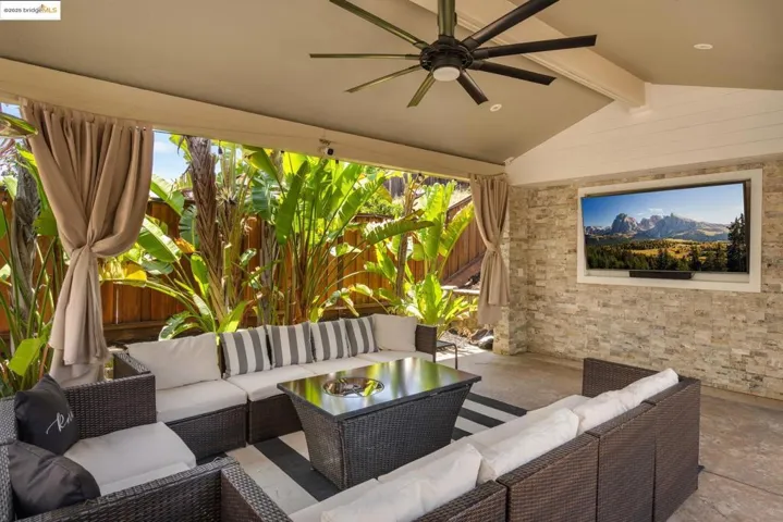 5228 Steven S Stroud Dr, Antioch, California 94531