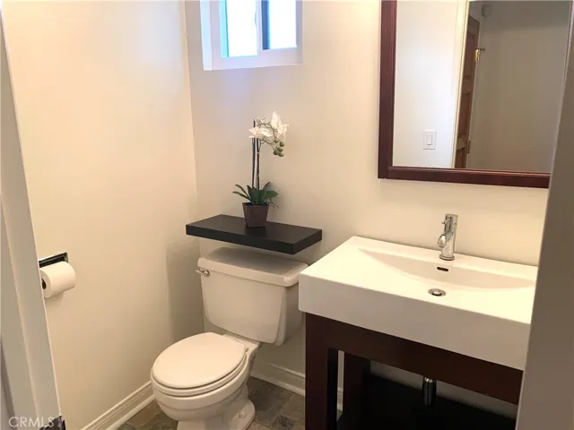 115 S Guadalupe Avenue B, Redondo Beach, California 90277