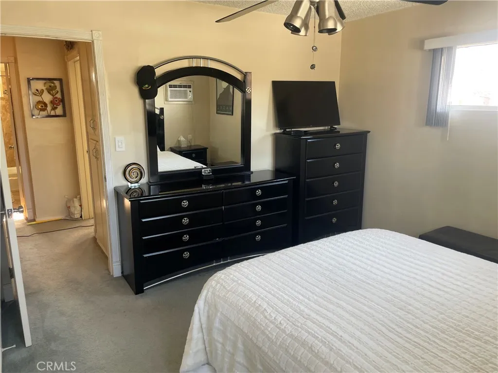 927 W 6th Street, San Pedro, California 90731 home-pic-13