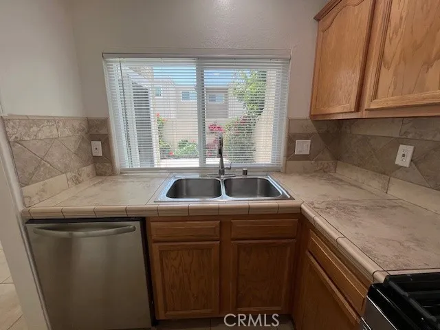45 Golden Glen Street 75, Irvine, California 92604 home-pic-4