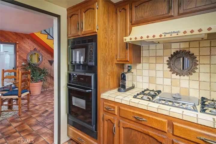 537 3rd Street, Manhattan Beach, California 90266