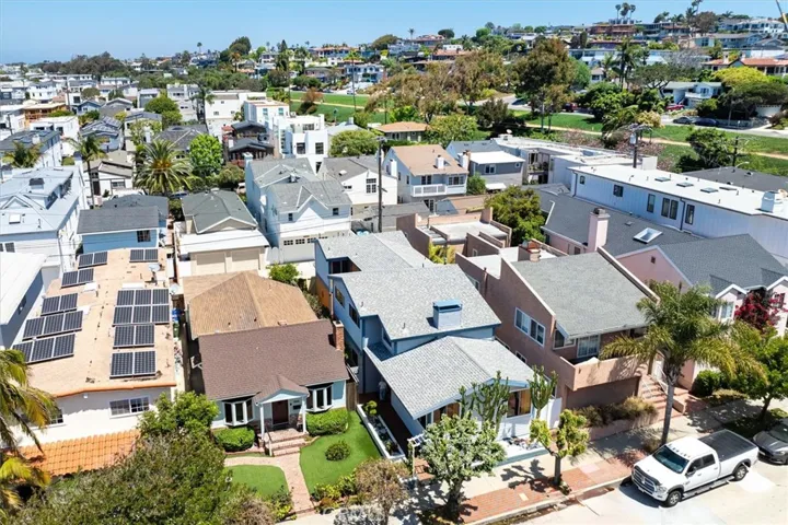537 3rd Street, Manhattan Beach, California 90266