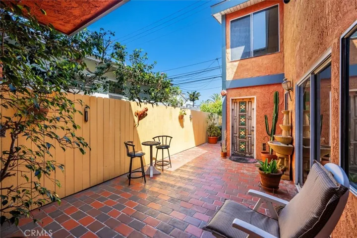 537 3rd Street, Manhattan Beach, California 90266