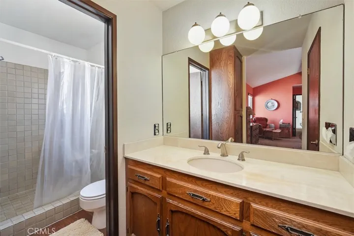 537 3rd Street, Manhattan Beach, California 90266