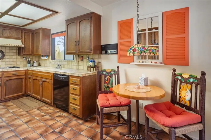 537 3rd Street, Manhattan Beach, California 90266