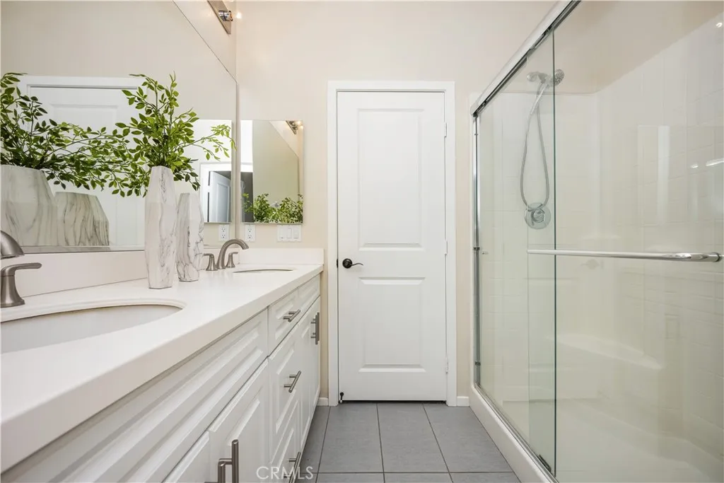 544 S Casita Street, Anaheim, California 92805 home-pic-28