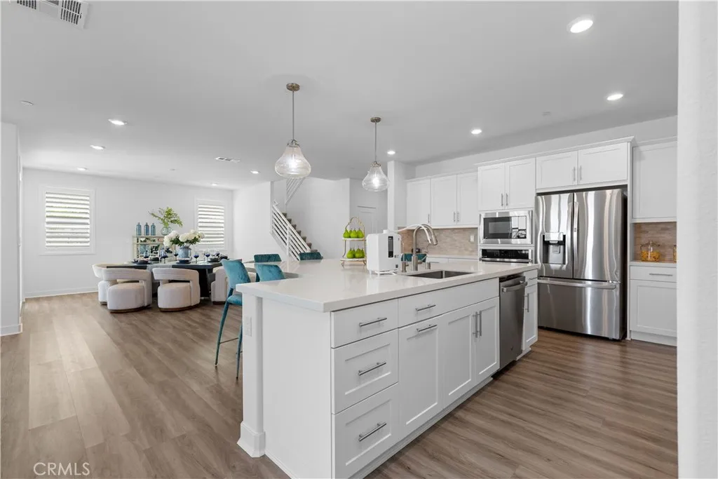 2725 Sierra Bella Drive, Corona, California 92882 home-pic-33