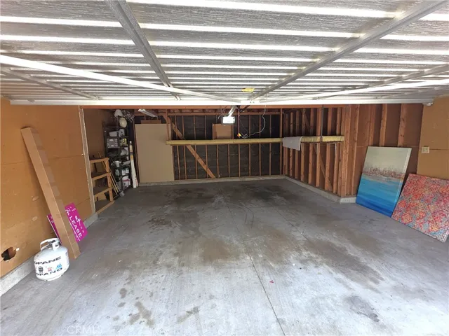 2-Car Garage with Opener