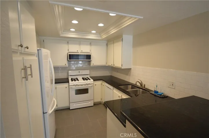 Kitchen w/Lots of Cabinet Storage