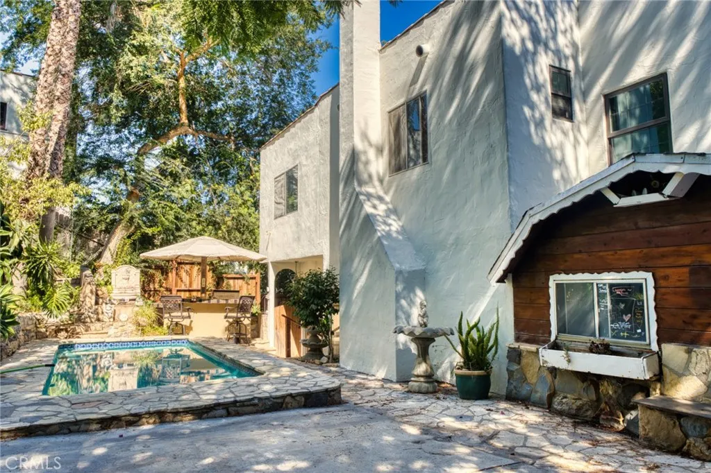 5734 Cazaux Drive, Los Angeles, California 90068 home-pic-8