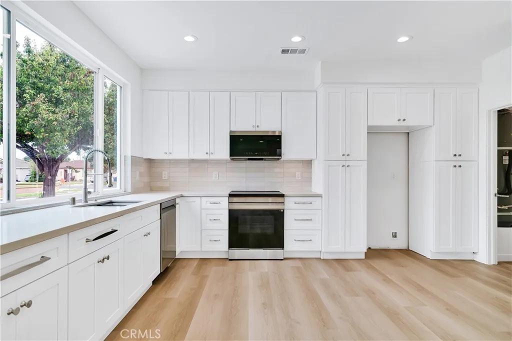 6168 Briercrest Avenue, Lakewood, California 90713 home-pic-10