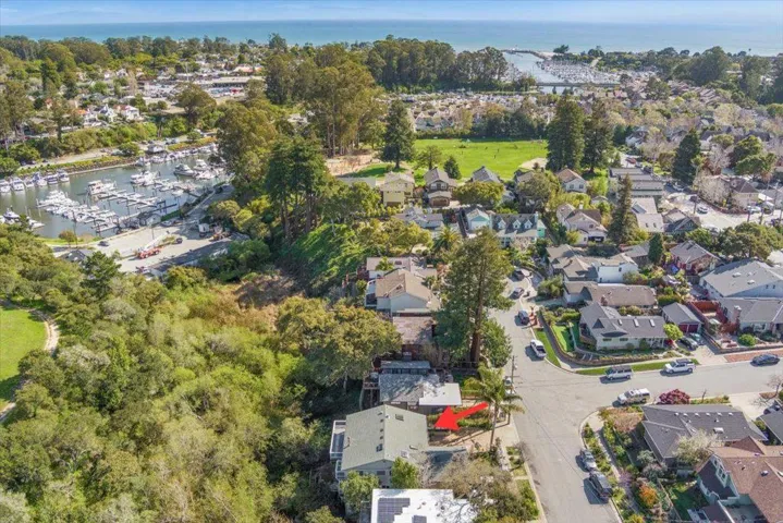 304 Harbor Drive, Santa Cruz, California 95062