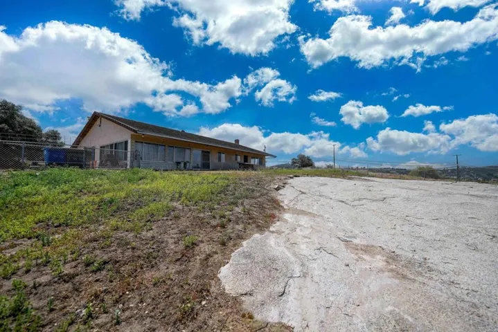 1250 E Old Julian Highway, Ramona, California 92065