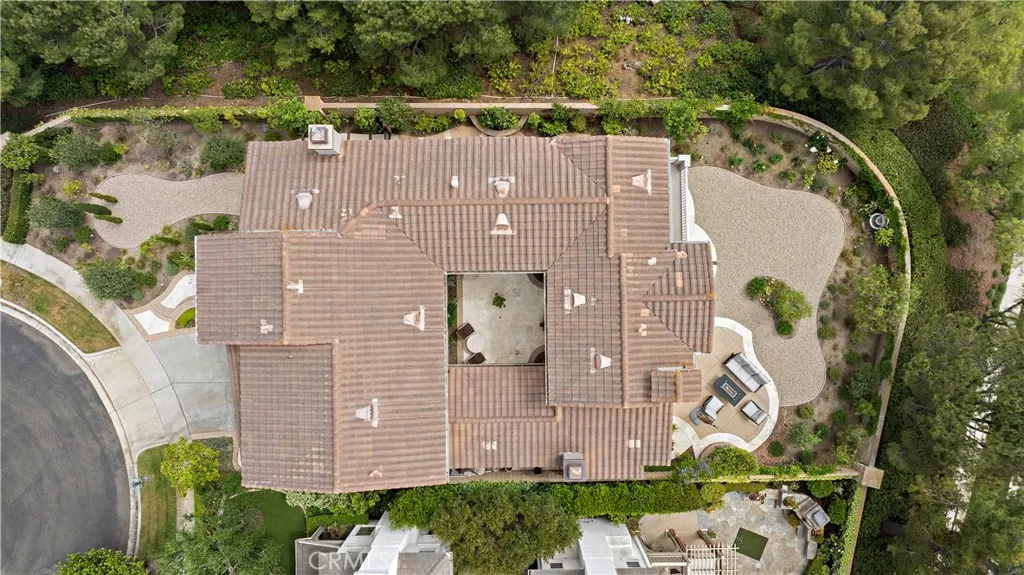 2 Tarascon, Newport Coast, California 92657 home-pic-32