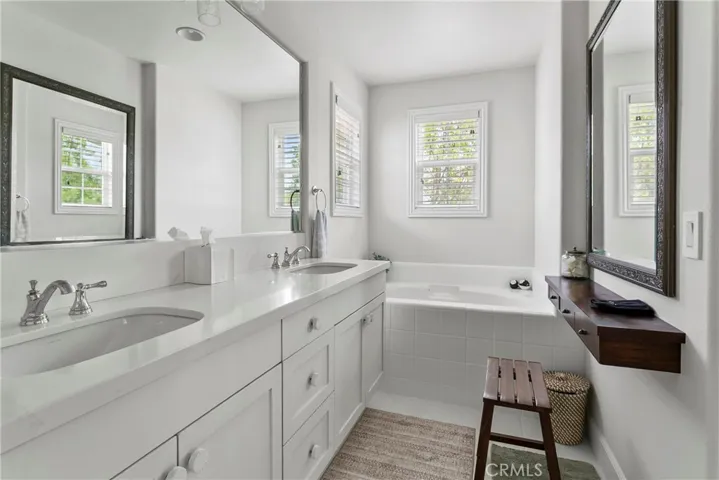 32 Longfield, Ladera Ranch, California 92694