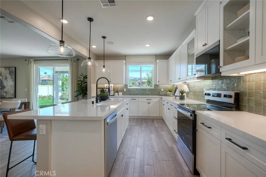 2066 Woolem Place, Escondido, California 92026 home-pic-3