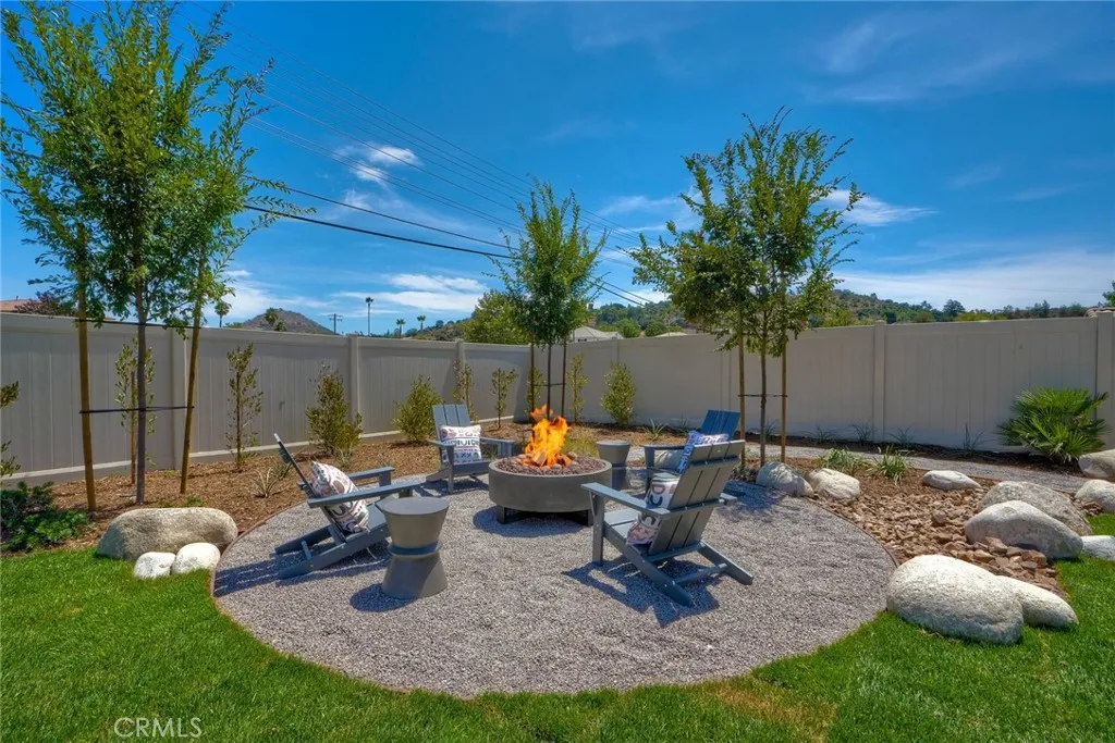 2066 Woolem Place, Escondido, California 92026 home-pic-27