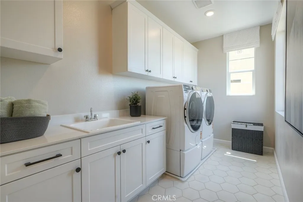 2066 Woolem Place, Escondido, California 92026 home-pic-19