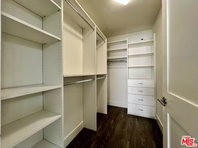 1232 N Kings Road 206, West Hollywood, California 90069