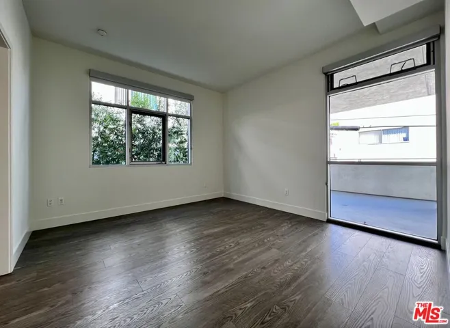 1232 N Kings Road 206, West Hollywood, California 90069