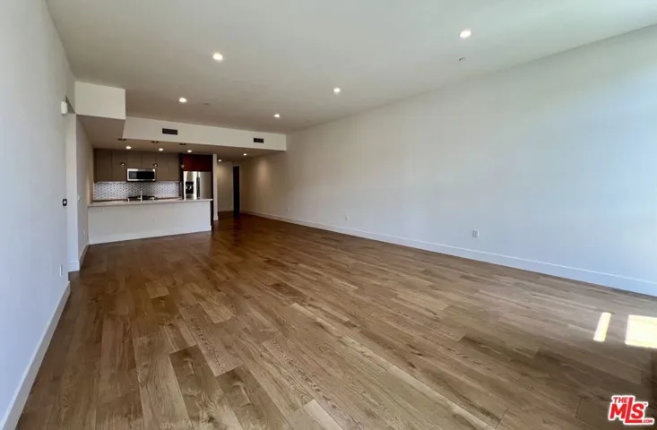 8017 W Norton Avenue 301, West Hollywood, California 90046