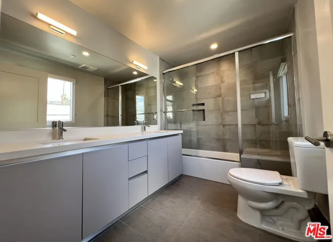 8017 W Norton Avenue 301, West Hollywood, California 90046