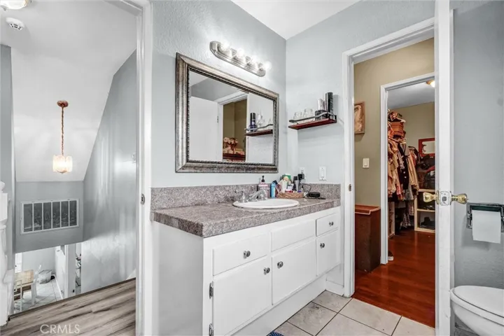 Upstairs Bathroom