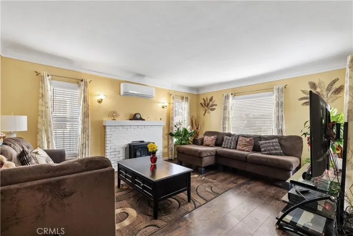 930 E 89th Street, Los Angeles, California 90002