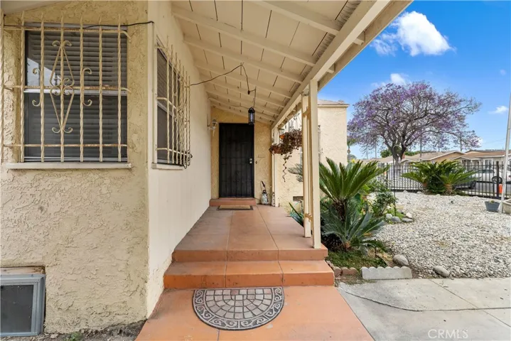 930 E 89th Street, Los Angeles, California 90002