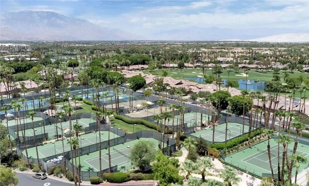 313 Appaloosa Way, Palm Desert, California 92211 home-pic-30