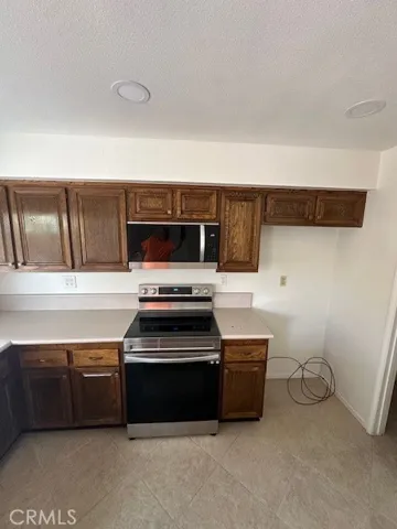 18188 Mesa Verde Court, Fountain Valley, California 92708