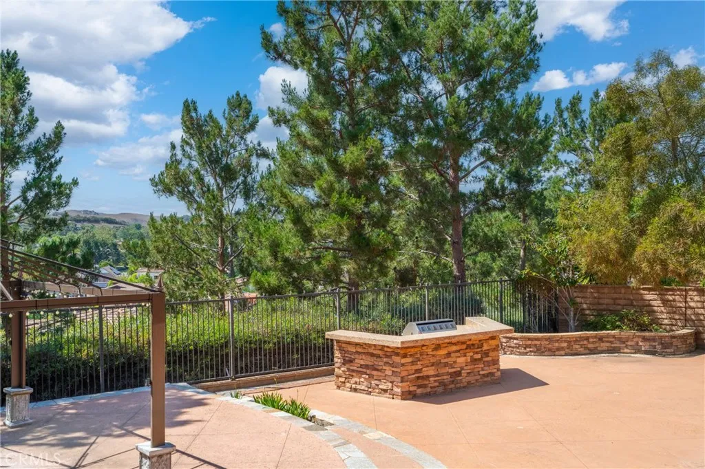 15 Basilica Place, Ladera Ranch, California 92694 home-pic-8