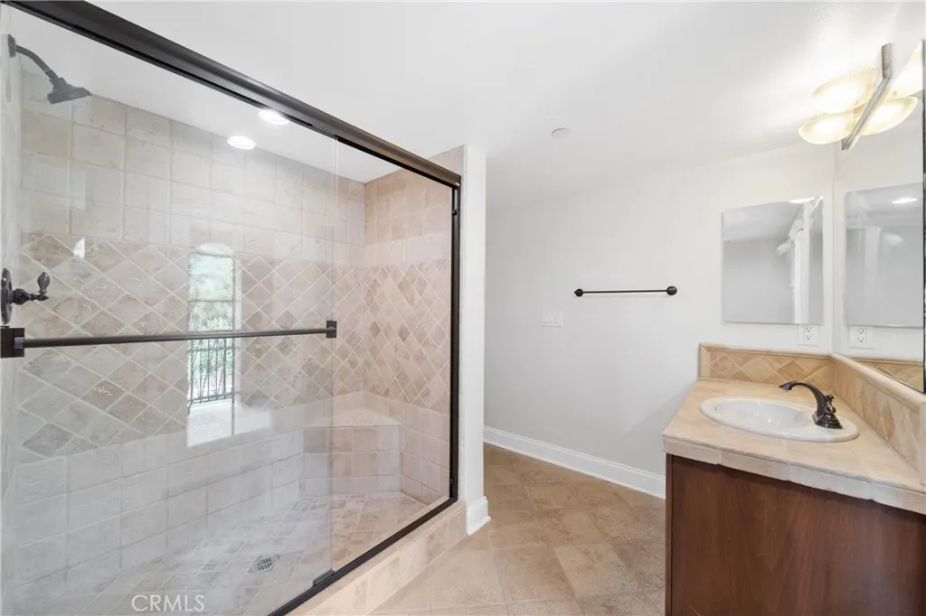 15 Basilica Place, Ladera Ranch, California 92694 home-pic-45